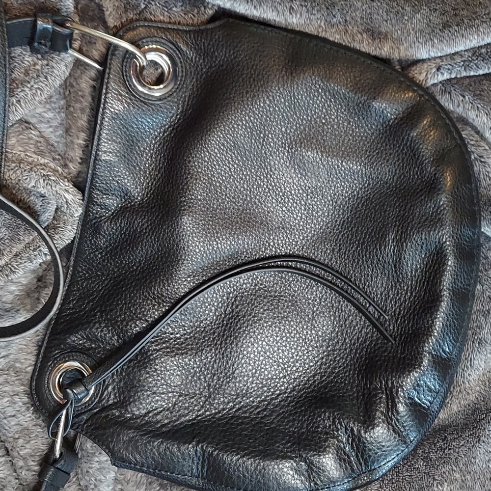 Vince Camuto leather crossbody bag - black
